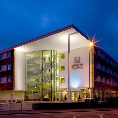 Holiday Inn Express, Chester Racecourse By Ihg Exteriér fotografie