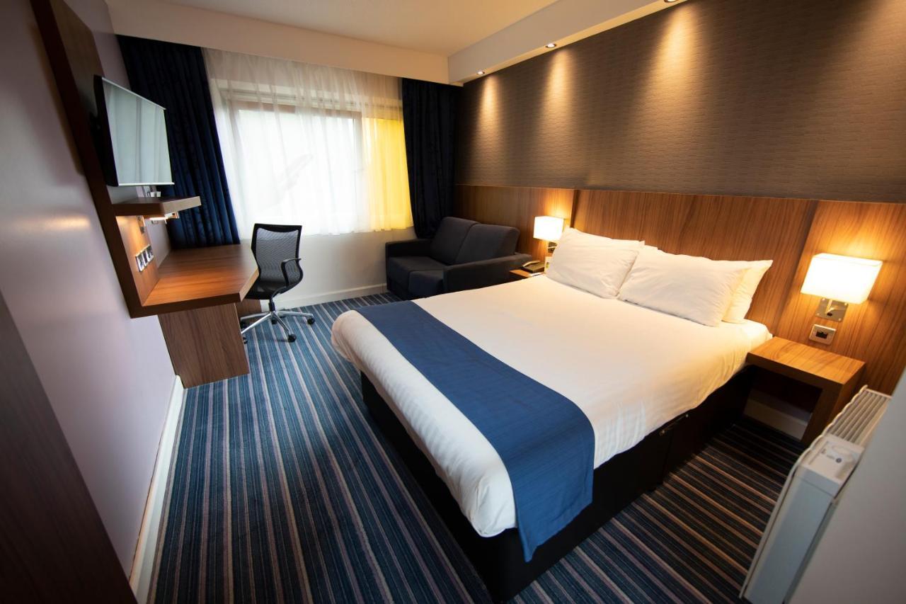 Holiday Inn Express, Chester Racecourse By Ihg Exteriér fotografie