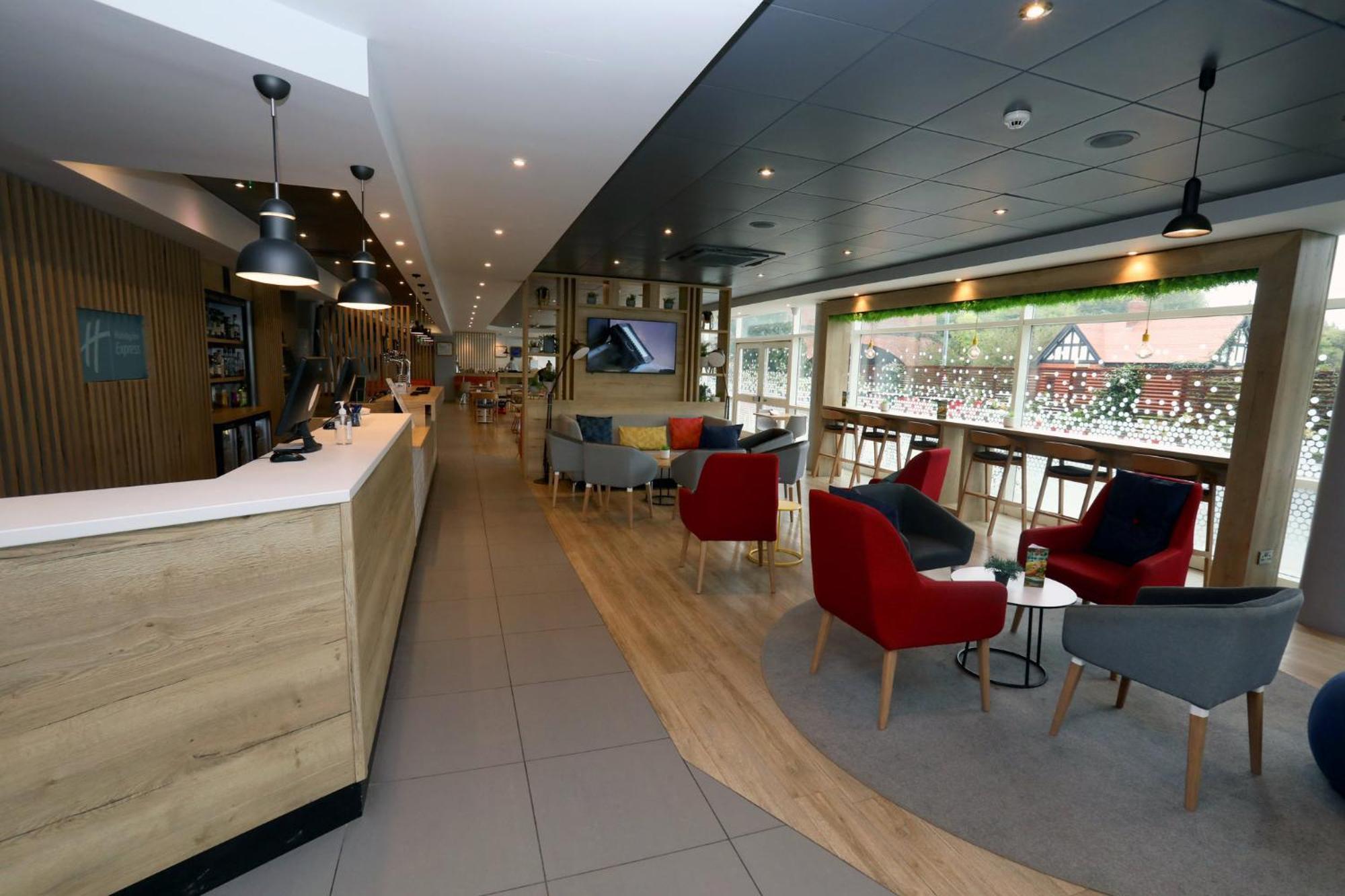 Holiday Inn Express, Chester Racecourse By Ihg Exteriér fotografie